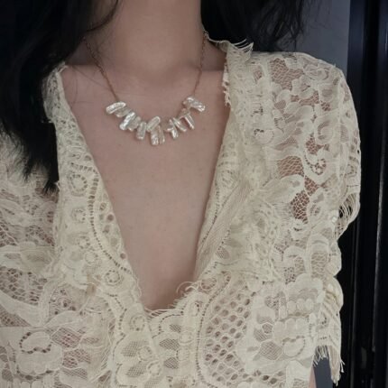 418 Smile Alien pearls necklace (Chain lengt: 41cm)