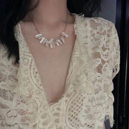 418 Smile Alien pearls necklace (Chain length: 41cm)