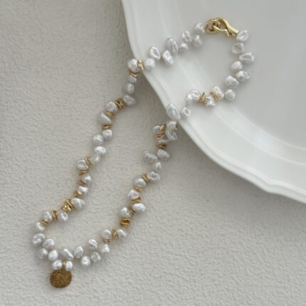657 Gold medal Keshi pearls necklace (Chain length: 42cm)
