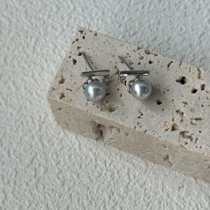 726 Square sugar seawater pearl stud earrings